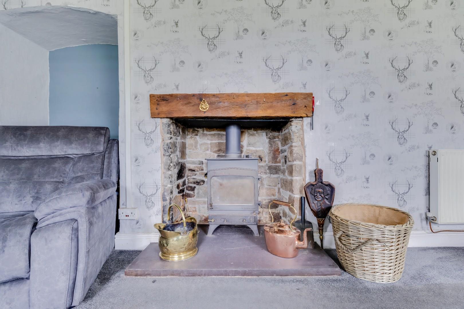 Lot 1: Llwynrhyddid Farmhouse & approx. 8.71 acres
